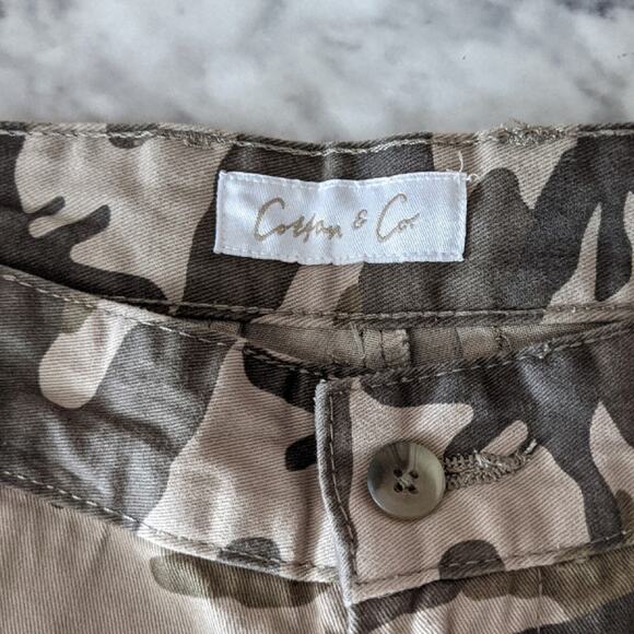 Cotton and Co. Camo Print John Short New W31 - Picture 4 of 5